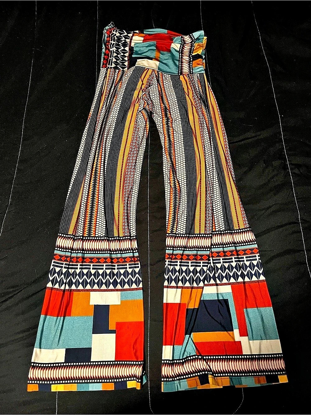 GILLI Wide Leg Geometric Pants in Orange & Blue Size Medium